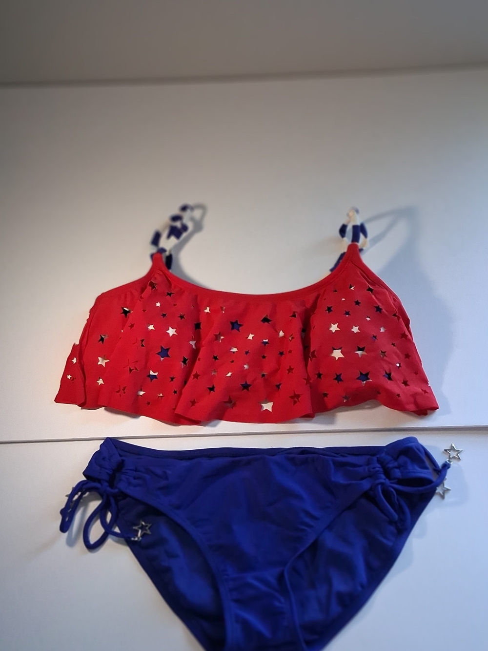 Rue21 RUE BLEU Red Star Cutout Flounce Bikini Top w/Blue Bottoms Top L, Bottom M